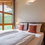 Huski Viehhofen 木屋 *