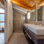 Huski Viehhofen 木屋 *