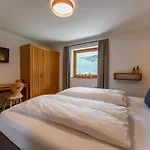 Huski Viehhofen 木屋